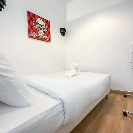 Marais - Canal St Martin 20m2 * Parigi